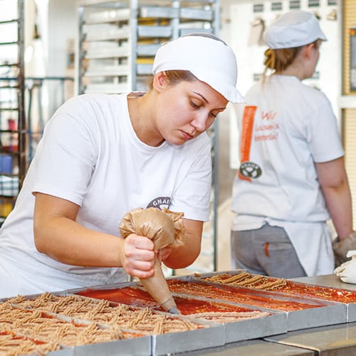 Bäckerei Gnaier – Auszubildende Konditorin – Linzer Schnitte
